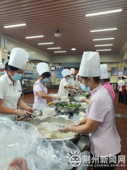 中秋国庆假期将至 荆州城区多家餐饮企业迎来预订高峰